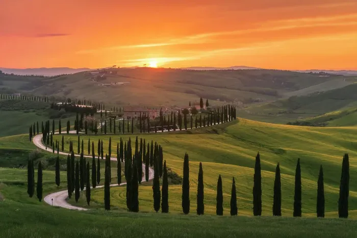 Framed Print : The Podere Baccoleno. Crete Senesi, Tuscany, Italy Framed Print : The Podere Baccoleno. Crete Senesi, Tuscany, Italy