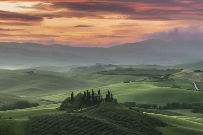 Framed Print : Podere Belvedere, Val d Orcia, Tuscany, Italy Framed Print : Podere Belvedere, Val d Orcia, Tuscany, Italy