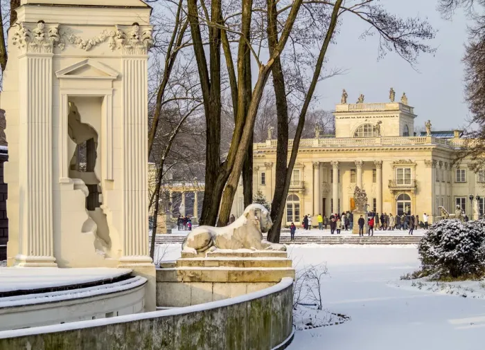 Framed Print : Poland, Masovian Voivodeship, Warsaw, Royal Baths Park, Lazienki Palace at winter Framed Print : Poland, Masovian Voivodeship, Warsaw, Royal Baths Park, Lazienki Palace at winter