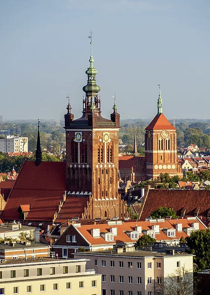 Poland, Pomeranian Voivodeship, Gdansk, Old Town, Skyline with the St Catherine s