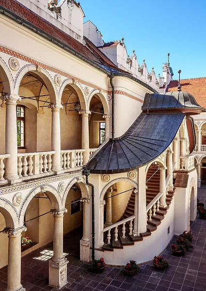 Poland, Subcarpathian Voivodeship, Baranow Sandomierski, Arcade Courtyard of the Castle