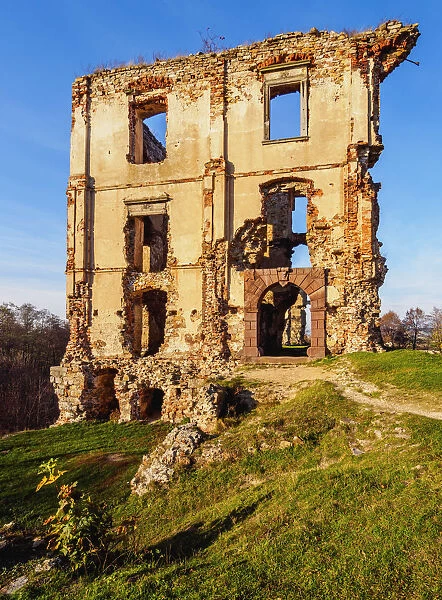Poland, Swietokrzyskie Voivodeship, Kielce County, Bodzentyn Castle