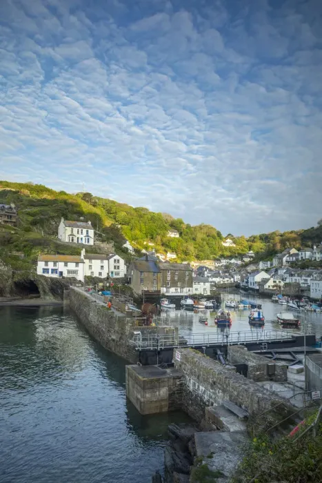 Framed Print : Polperro Harbour, Cornwall, England, UK Framed Print : Polperro Harbour, Cornwall, England, UK