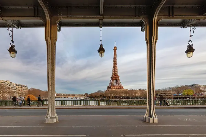 Framed Print : Pont de Bir-Hakeim bridge with Eiffel Tower, Invalides, Paris, Ile de France, France