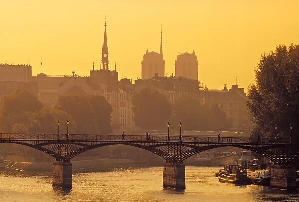 Pont des Arts, River Seine, Paris, France