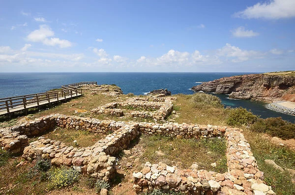 Ponta do Castelo, remains of a small islamic fishing village dating back to the 11th
