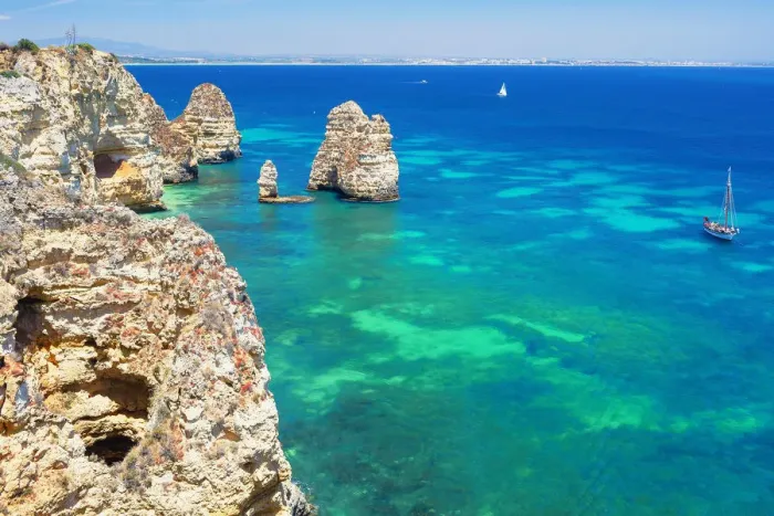 Framed Print : Ponta da Piedade, Lagos, Algarve, Portugal Framed Print : Ponta da Piedade, Lagos, Algarve, Portugal