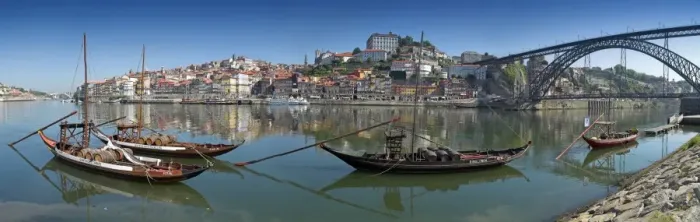 Framed Print : Ponte de Dom Luis I & Port carrying Barcos, Porto, Portugal