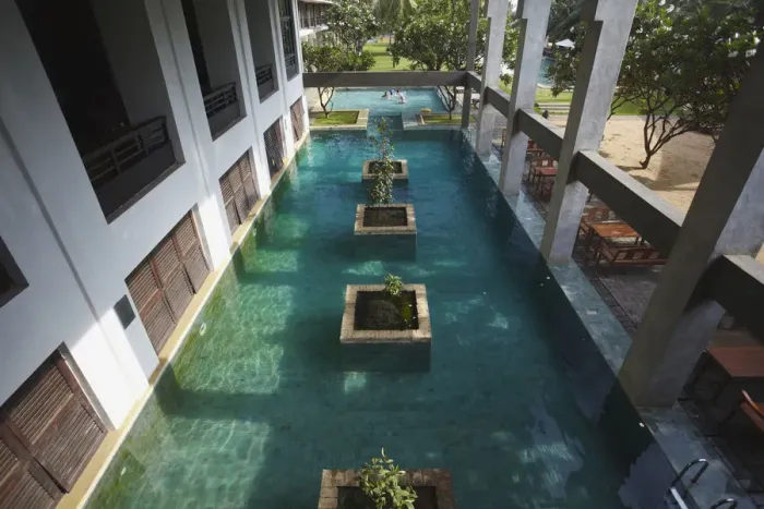 Framed Print : Pool at Jetwing Beach hotel (designed by Geoffrey Bawa), Negombo, North Western Province Framed Print : Pool at Jetwing Beach hotel (designed by Geoffrey Bawa), Negombo, North Western Province