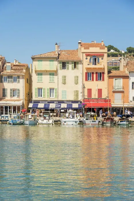 Framed Print : Port of Cassis, Cassis, Marseille, Provence Alpes Cote d'Azur, Bouches du Rhone, France Framed Print : Port of Cassis, Cassis, Marseille, Provence Alpes Cote d'Azur, Bouches du Rhone, France