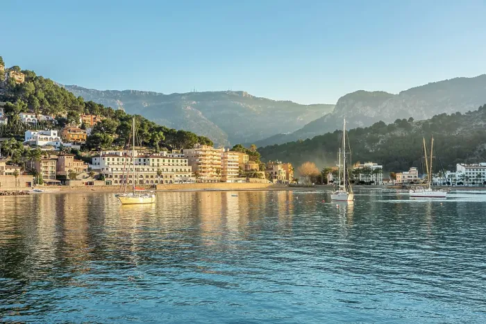 Framed Print : Port de Soller in the evening light, Mallorca, Balearic Islands, Spain Framed Print : Port de Soller in the evening light, Mallorca, Balearic Islands, Spain