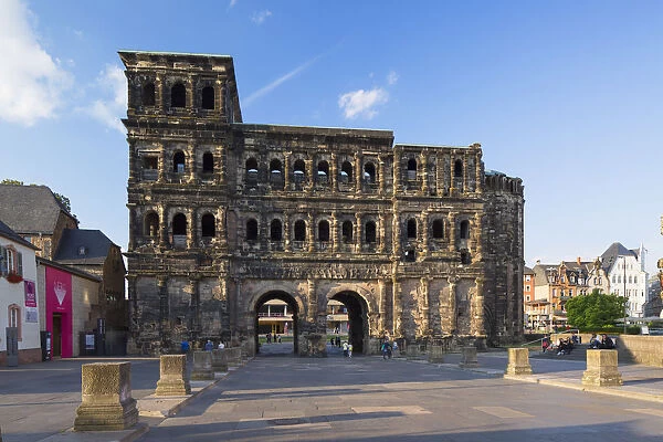 Porta Nigra (UNESCO World Heritage Site), Trier, Rhineland-Palatinate, Germany