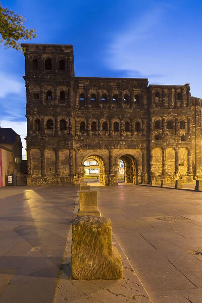 Porta Nigra (UNESCO World Heritage Site), Trier, Rhineland-Palatinate, Germany