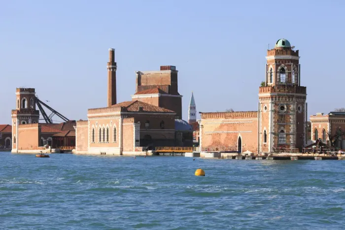 Framed Print : Porta Nuova of the Arsenale di Venezia, and the Torre di Porta nuova, Venice, Veneto Framed Print : Porta Nuova of the Arsenale di Venezia, and the Torre di Porta nuova, Venice, Veneto