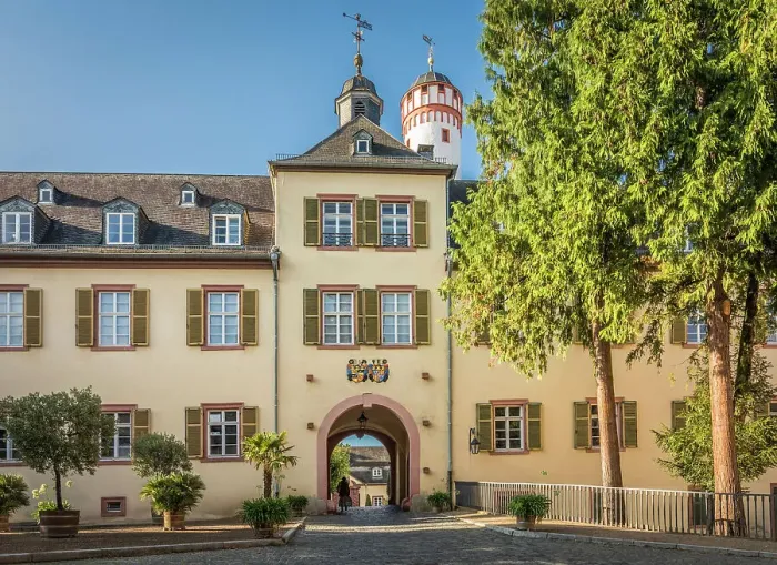Framed Print : Portal of the Castle Church Bad Homburg vor der Hohe, Taunus, Hesse, Germany Framed Print : Portal of the Castle Church Bad Homburg vor der Hohe, Taunus, Hesse, Germany