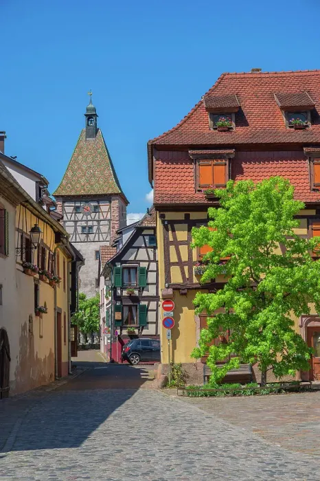 Framed Print : Porte Haute at Bergheim, Haut-Rhin, Alsace, Alsace-Champagne-Ardenne-Lorraine, Grand Est, France Framed Print : Porte Haute at Bergheim, Haut-Rhin, Alsace, Alsace-Champagne-Ardenne-Lorraine, Grand Est, France