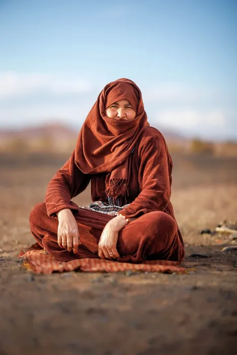 Framed Print : Portrait of a Berber lady, Sahara Desert, Erg Chebbi, Merzouga, Morocco Framed Print : Portrait of a Berber lady, Sahara Desert, Erg Chebbi, Merzouga, Morocco