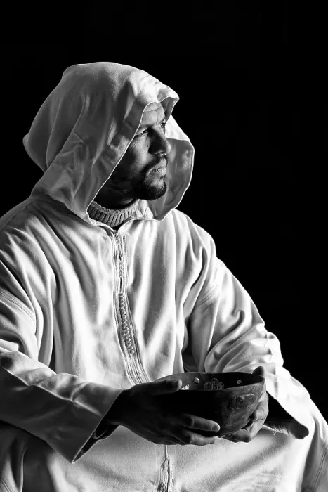 Framed Print : Portrait of a Berber man wearing traditional Djellaba, Merzouga, Morocco