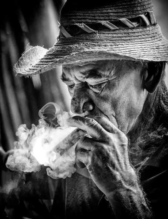 Framed Print : Portrait of a tobacco farmer, smoking. a cigar, Vinales Valley, Pinar del Rio Province, Cuba, Caribbean Framed Print : Portrait of a tobacco farmer, smoking. a cigar, Vinales Valley, Pinar del Rio Province, Cuba, Caribbean