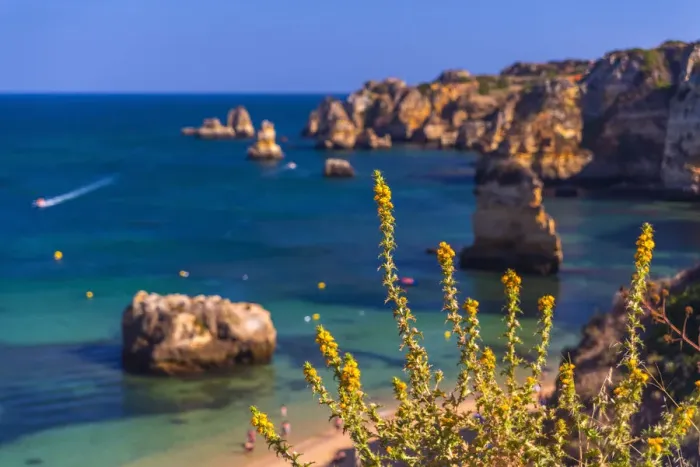 Framed Print : Portugal, Algarve, Lagos, Dona Ana Beach (Praia Dona Ana) Framed Print : Portugal, Algarve, Lagos, Dona Ana Beach (Praia Dona Ana)