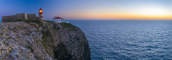 Framed Print : Portugal, Algarve, Sagres, Cabo de Sao Vicente (Cape St. Vincent), Lighthouse Framed Print : Portugal, Algarve, Sagres, Cabo de Sao Vicente (Cape St. Vincent), Lighthouse