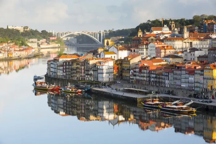 Framed Print : Portugal, Douro Litoral, Porto. An early morning view of the UNESCO World Heritage Framed Print : Portugal, Douro Litoral, Porto. An early morning view of the UNESCO World Heritage