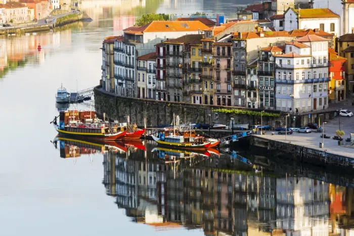 Framed Print : Portugal, Douro Litoral, Porto. An early morning view of the UNESCO World Heritage Framed Print : Portugal, Douro Litoral, Porto. An early morning view of the UNESCO World Heritage