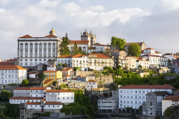Framed Print : Portugal, Douro Litoral, Porto. An early morning view of the Episcopal Palace Framed Print : Portugal, Douro Litoral, Porto. An early morning view of the Episcopal Palace