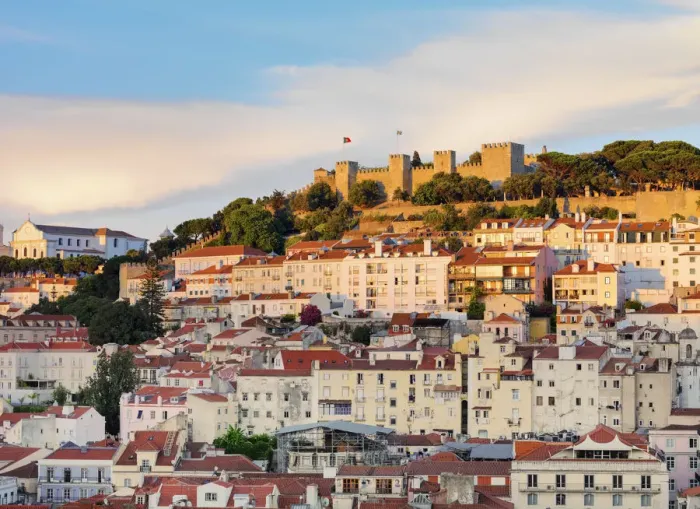 Framed Print : Portugal, Lisbon, Sao Jorge Castle and city Framed Print : Portugal, Lisbon, Sao Jorge Castle and city