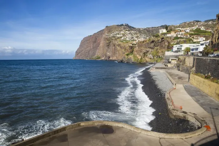 Framed Print : Portugal, Madeira, Funchal, Camara de Lobos, looking towards the cliffs of Cabo Girao