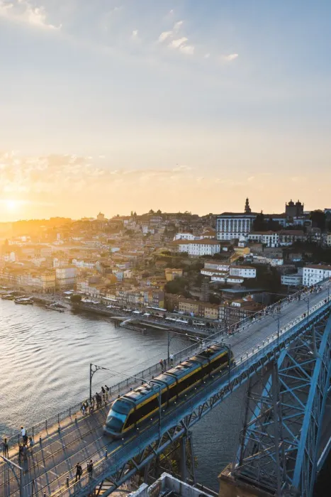 Framed Print : Portugal, Norte region, Porto (Oporto). Dom Luis I bridge and Douro river at sunset Framed Print : Portugal, Norte region, Porto (Oporto). Dom Luis I bridge and Douro river at sunset