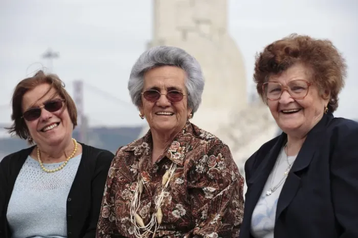 Framed Print : Three Portugese ladies from Lisbon, Portugal