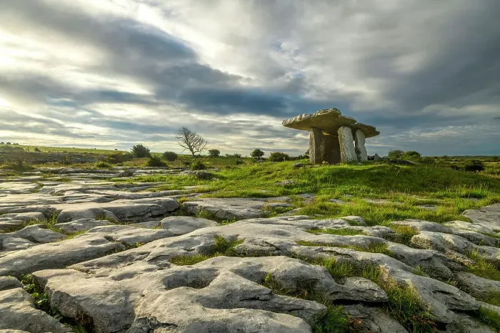 Framed Print : Poulnabrone Dolmen, The Burren, County Clare, Ireland Framed Print : Poulnabrone Dolmen, The Burren, County Clare, Ireland