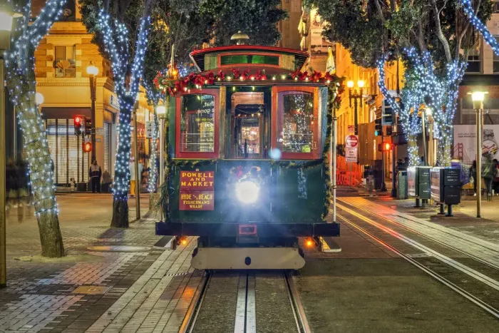 Framed Print : Powell and Market line cable car adorned with Christmas decorations by night, San Francisco, California, USA Framed Print : Powell and Market line cable car adorned with Christmas decorations by night, San Francisco, California, USA