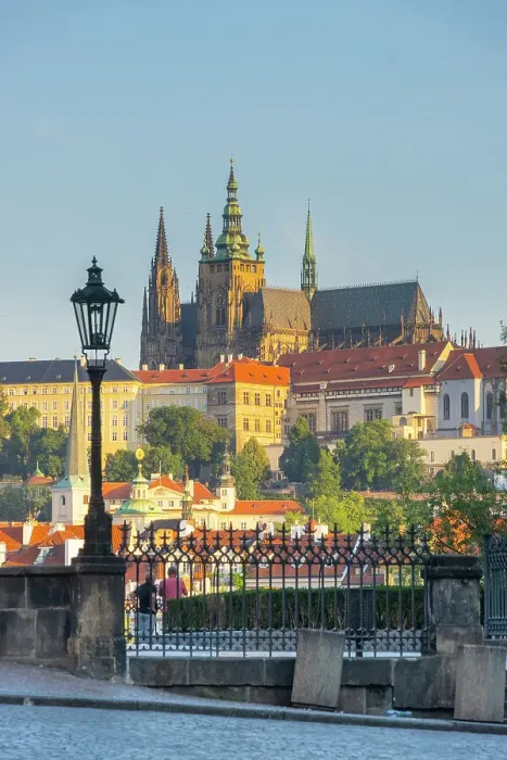 Framed Print : Prague Castle & St. Vitus Cathedral, Prague, Czech Republic