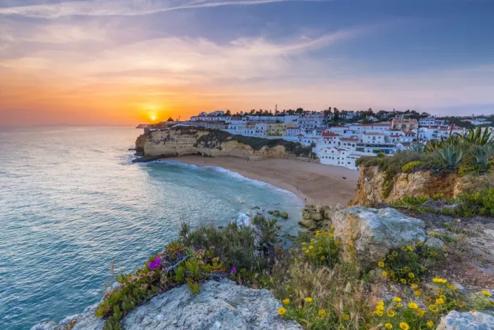 Framed Print : Praia de Carvoeiro, Lagoa, Faro, Algarve, Portugal
