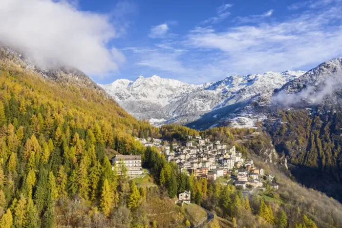 Framed Print : Primolo in Valmalenco, Valtellina, Sondrio Province, Lombardy, Italy Framed Print : Primolo in Valmalenco, Valtellina, Sondrio Province, Lombardy, Italy