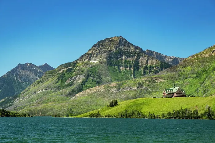 Framed Print : Prince of Wales Hotel on Upper Waterton Lake Waterton Lakes National Park, Alberta, Canada