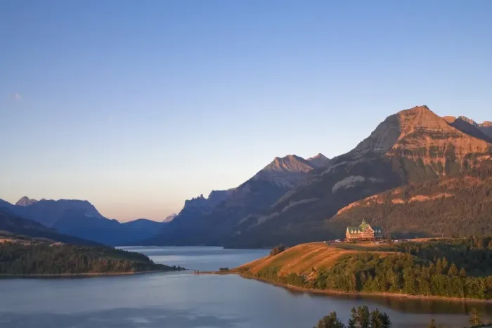 Framed Print : Prince of Wales Hotel & Waterton Lake Framed Print : Prince of Wales Hotel & Waterton Lake