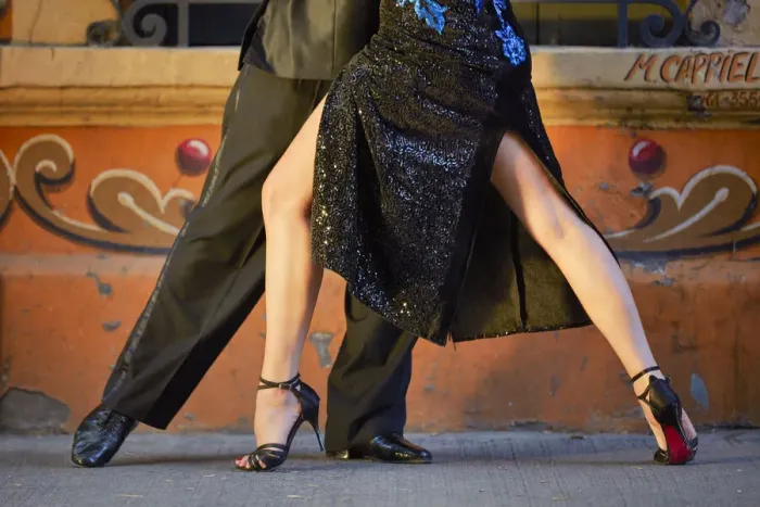 Framed Print : Detail of Professional Tango Dancers with Filieteado Art'in the background, Jean Jaures street, Abasto, Buenos Aires, Argentina. (MR) Framed Print : Detail of Professional Tango Dancers with Filieteado Art'in the background, Jean Jaures street, Abasto, Buenos Aires, Argentina. (MR)