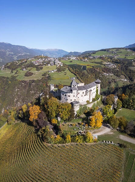 Prosels Castle (Presule) in autumn. Fie allo Sciliar, Bolzano district, South Tyrol, Dolmites, Trentino Alto Adige, Italy
