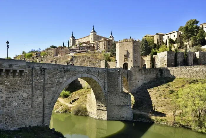 Framed Print : The Puente de Alcantara (Alcantara bridge) over the Tagus river, a roman bridge that Framed Print : The Puente de Alcantara (Alcantara bridge) over the Tagus river, a roman bridge that