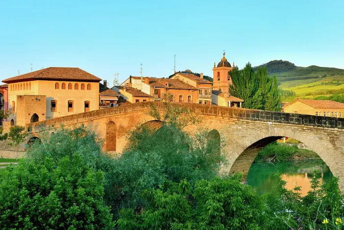 Framed Print : Puente La Reina, Jakobsweg, Camino de Santiago, Navarra, Spain Framed Print : Puente La Reina, Jakobsweg, Camino de Santiago, Navarra, Spain