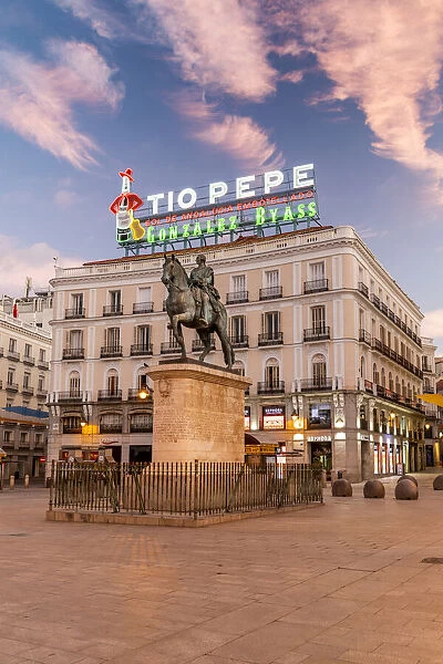 Puerta del Sol square at sunrise, Madrid, Community of Madrid, Spain