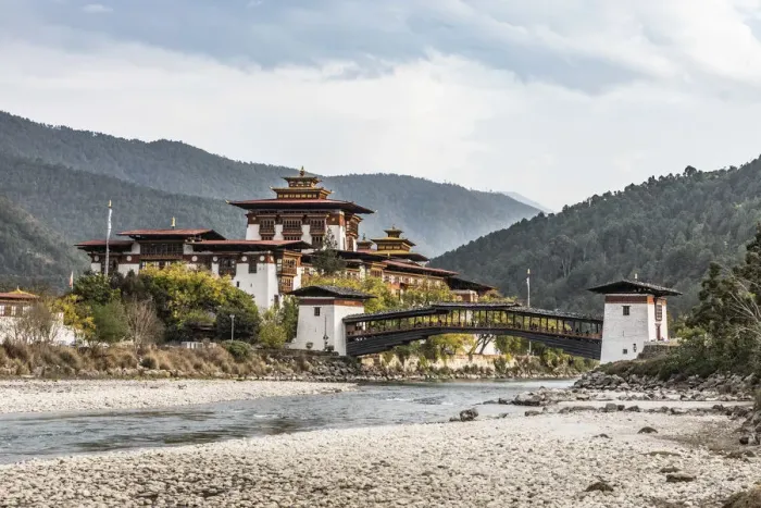 Framed Print : Punakha Dzong, Punakha, Punakha District, Bhutan Framed Print : Punakha Dzong, Punakha, Punakha District, Bhutan