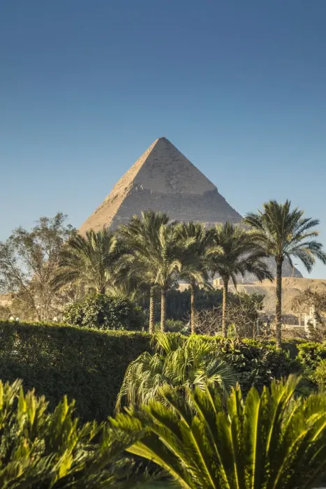 Framed Print : Pyramid of Khafre (Chephren), Pyramids of Giza, Giza, Cairo, Egypt Framed Print : Pyramid of Khafre (Chephren), Pyramids of Giza, Giza, Cairo, Egypt