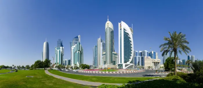 Framed Print : Qatar, Doha, Corniche, Sheraton Roundabout Framed Print : Qatar, Doha, Corniche, Sheraton Roundabout