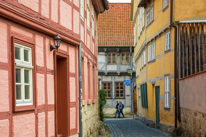 Framed Print : Quedlinburg, Harz Region, Saxony-Anhalt, Germany Framed Print : Quedlinburg, Harz Region, Saxony-Anhalt, Germany