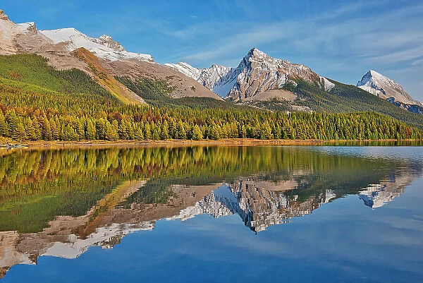 Queen Elizabeth Ranges reflected in Maligne Lake, Jasper National Park, Alberta, Canada