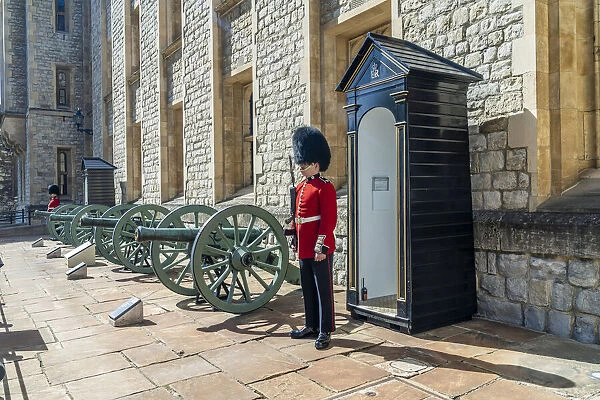 Queens guards at the Jewel House, Tower of London, UNESCO World Heritage site, London